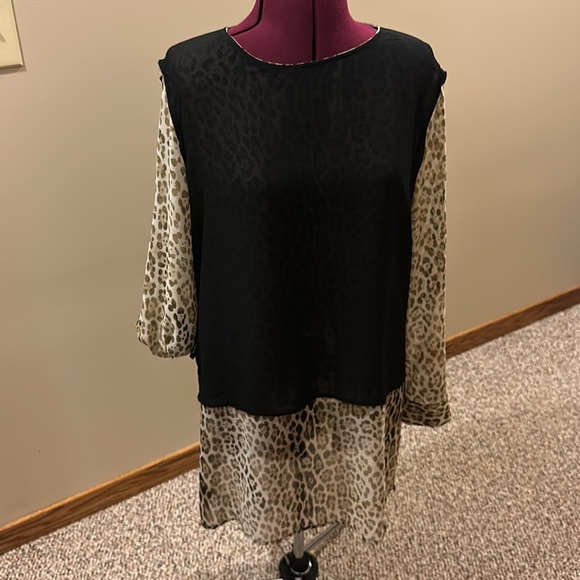 🐆Calvin Klein🐆 Leopard, long sleeve tunic - Picture 10 of 12